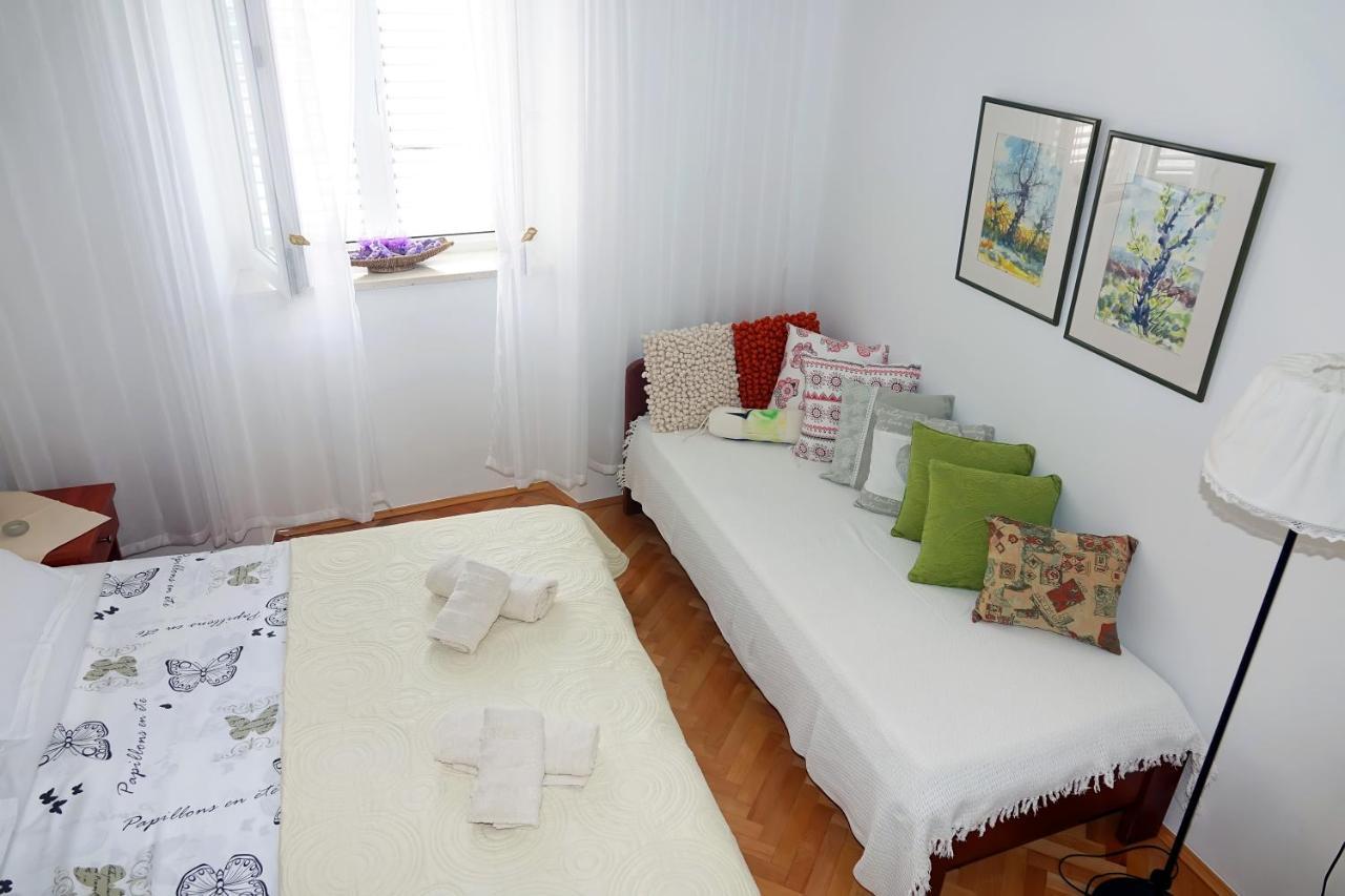 Two-Bedroom Apartment In The Centre Makarska Luaran gambar