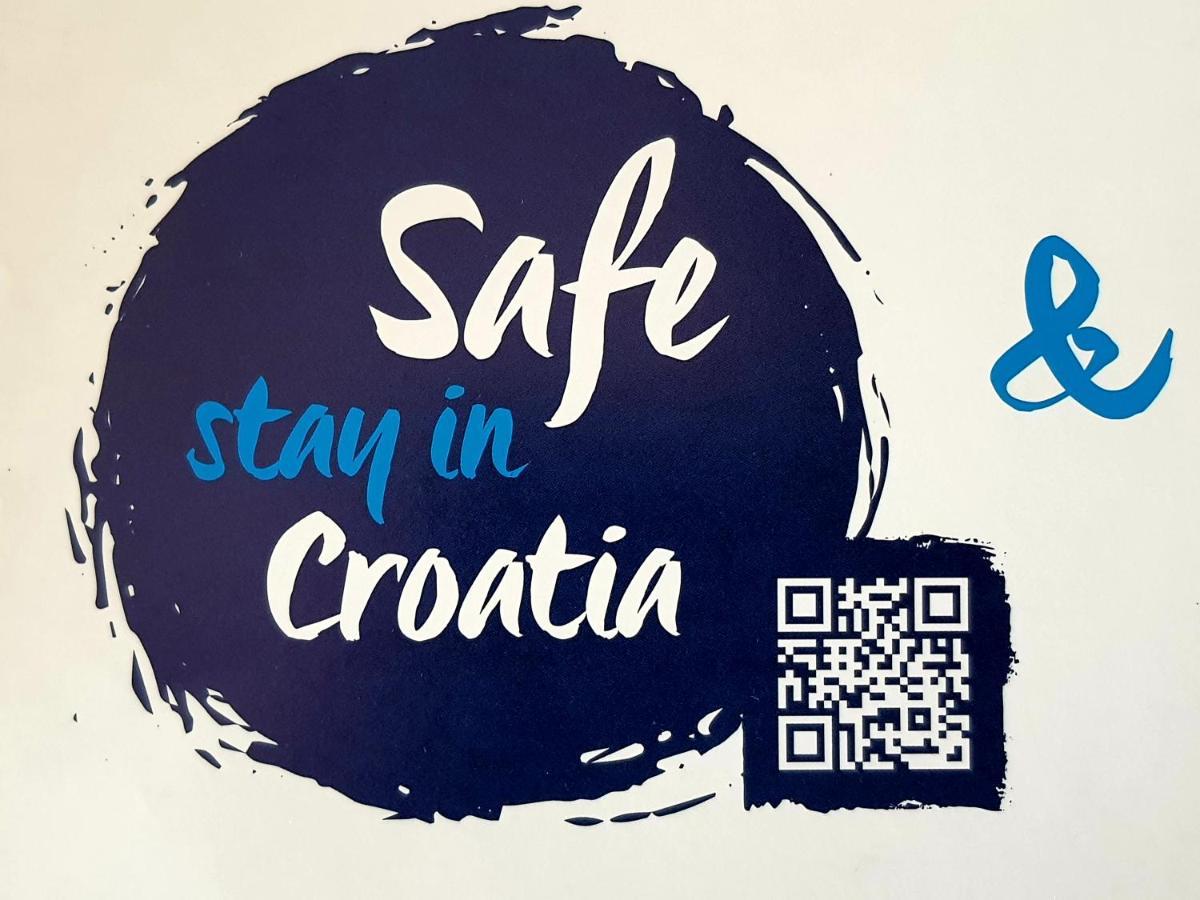 Two-Bedroom Apartment In The Centre Makarska Luaran gambar