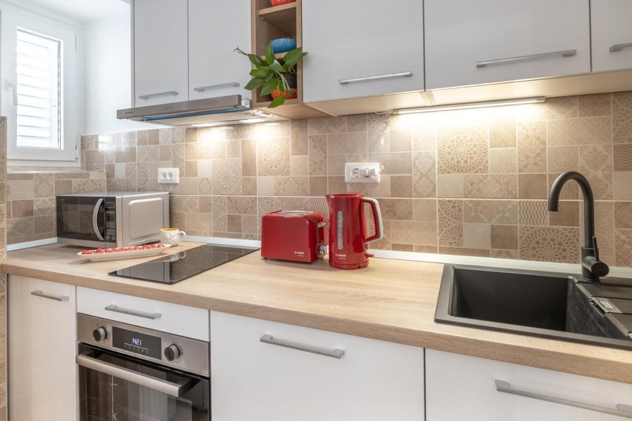 Two-Bedroom Apartment In The Centre Makarska Luaran gambar