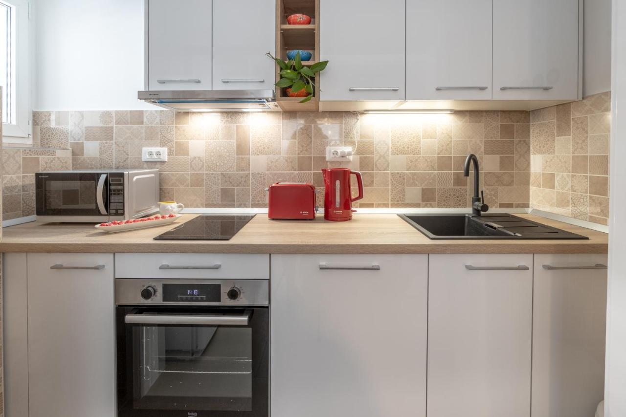Two-Bedroom Apartment In The Centre Makarska Luaran gambar